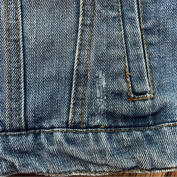 Girls | Distressed | medium wash | Jean Jacket | Sz 10 - Picture 9 of 13